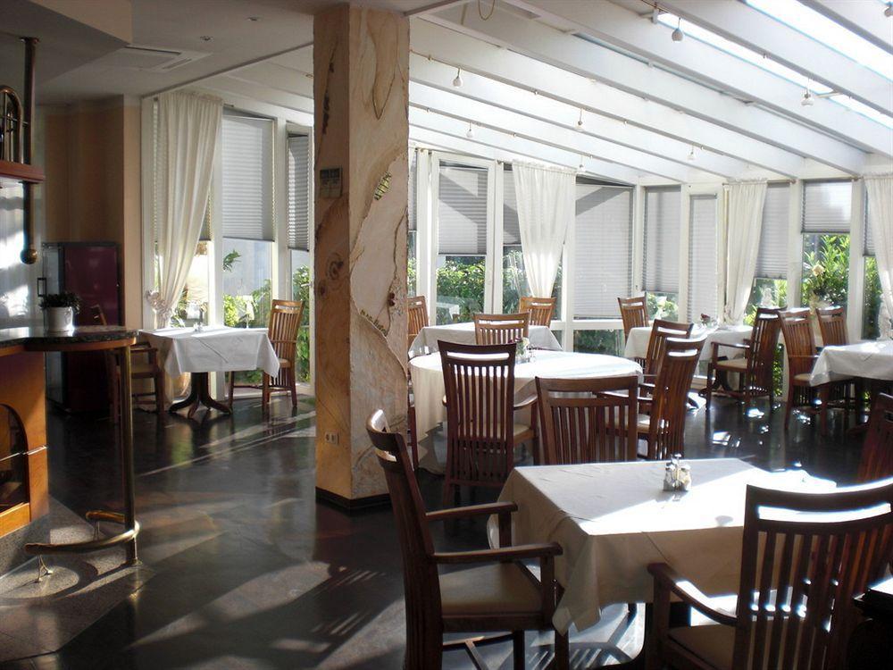 Hotel Bauschheimer Hof Рюссельхайм Экстерьер фото